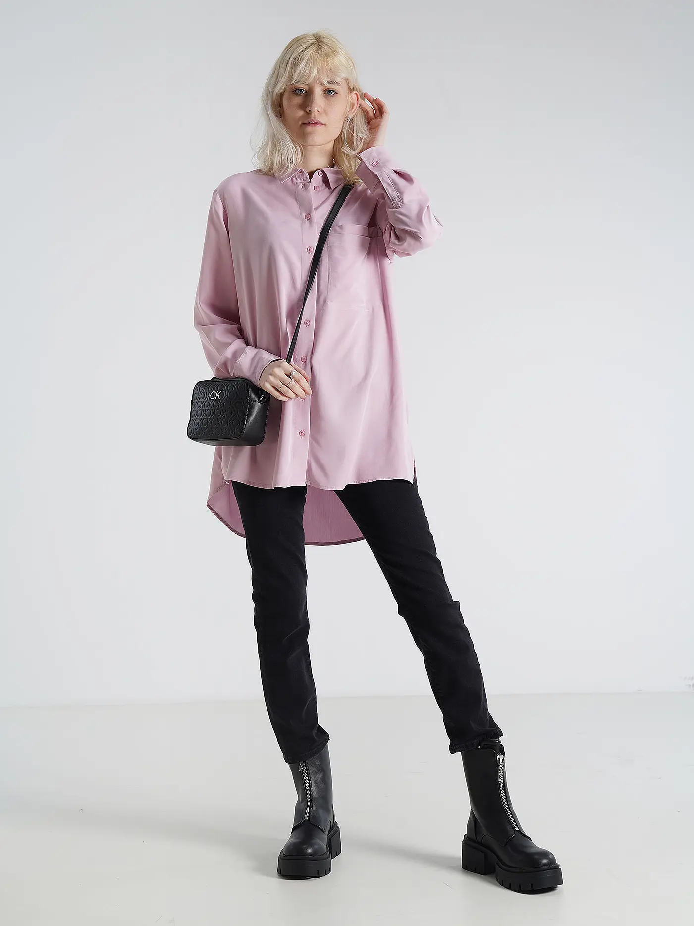 GUESS | Chelsea Boots LEILA | schwarz